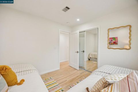 Tiny photo for 1651 1651 Mendota Court Ct, Walnut Creek, CA 94597 (MLS # 41126325)