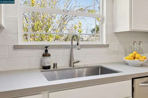 Tiny photo for 1651 1651 Mendota Court Ct, Walnut Creek, CA 94597 (MLS # 41126325)