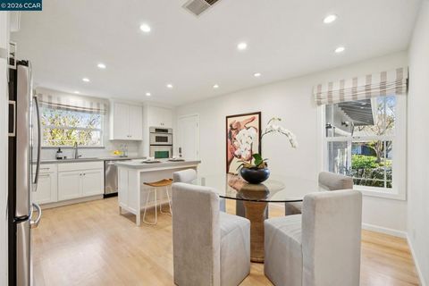 Tiny photo for 1651 1651 Mendota Court Ct, Walnut Creek, CA 94597 (MLS # 41126325)