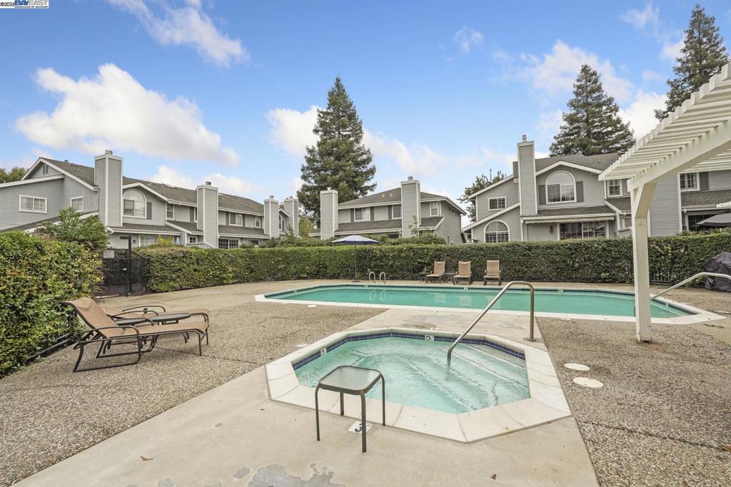 ALAMEDA - Residential