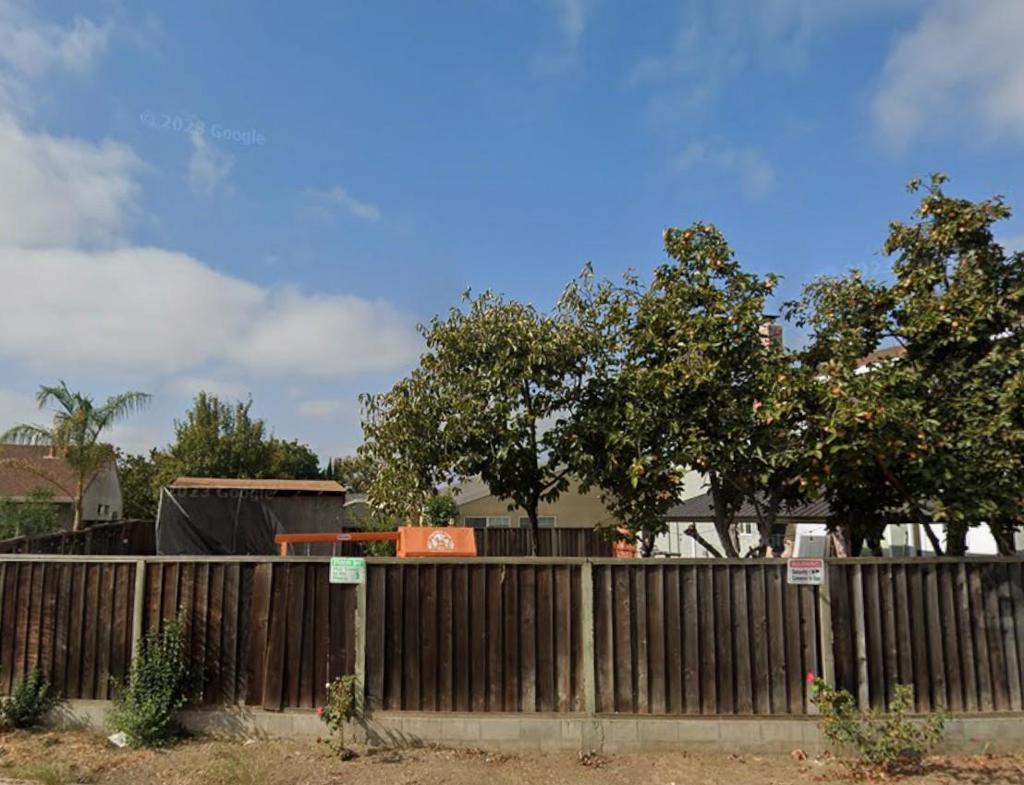 33013303 Carriage Cove