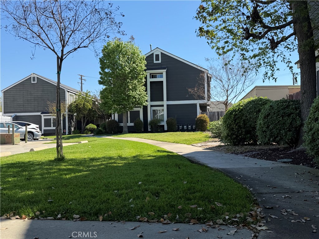 824 N Pasadena Avenue 11