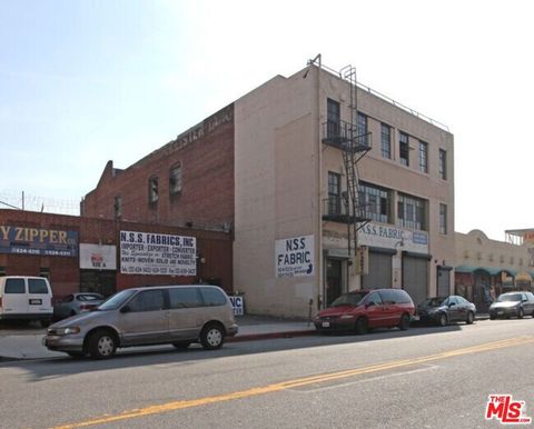 Photo of 932 Wall Street, Los Angeles, CA 90015 (MLS # 26746921)