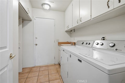 Tiny photo for 3318 Celeste DR, Riverside, CA 92507 (MLS # IV26225253)