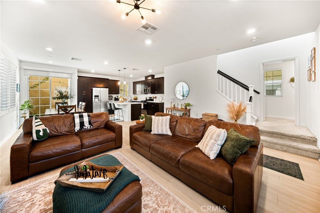 15147 Ridge 6