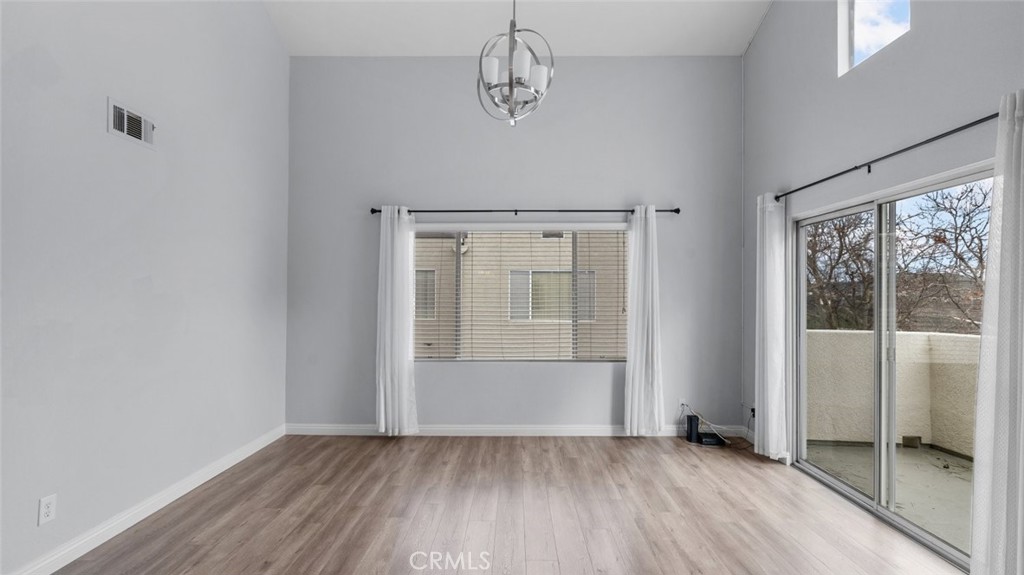 The Vistas (VAVI) - Residential Lease