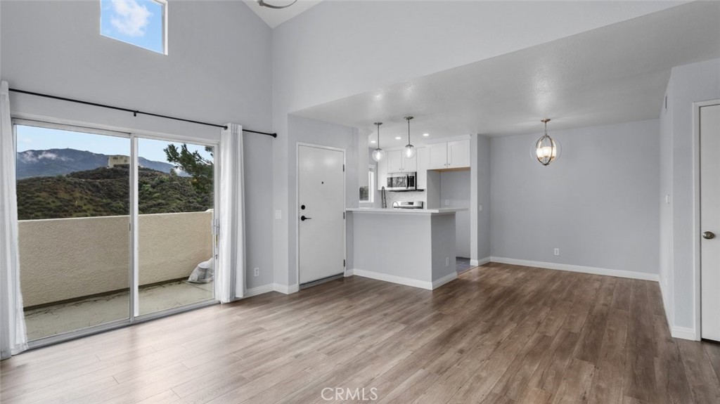 The Vistas (VAVI) - Residential Lease