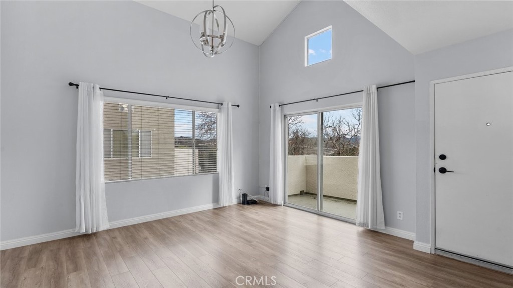 The Vistas (VAVI) - Residential Lease