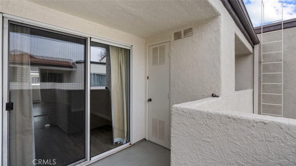 The Vistas (VAVI) - Residential Lease