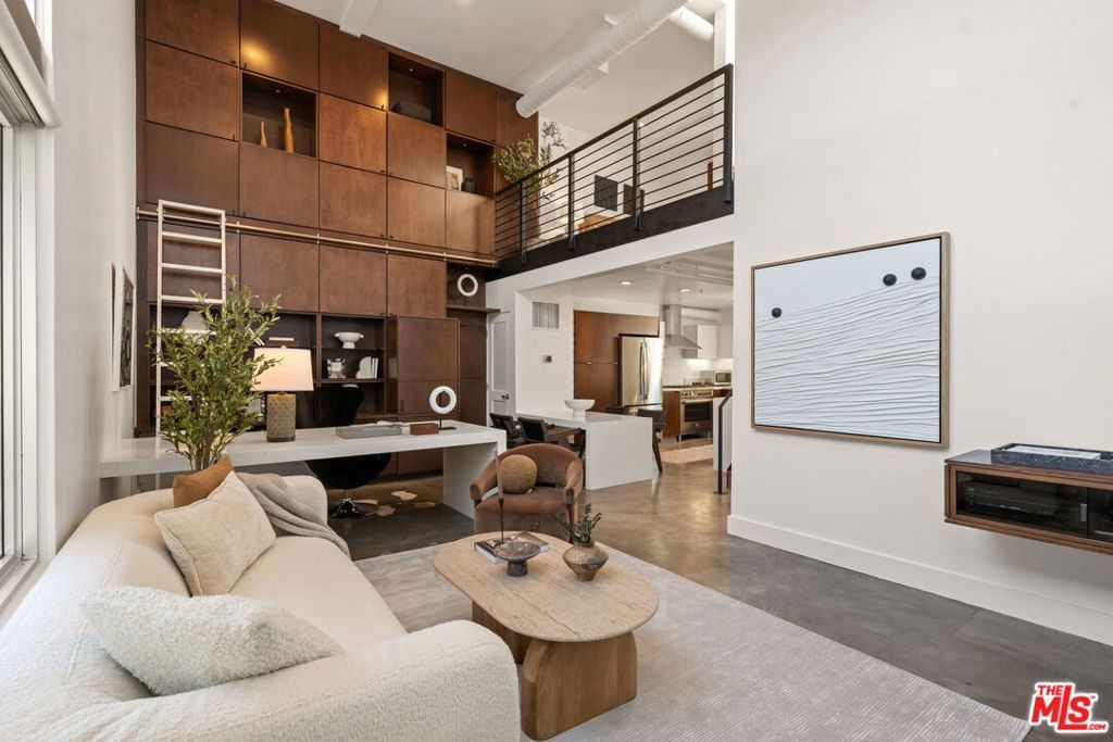 Photo of 1037 N Laurel Avenue #14, West Hollywood, CA 90046 (MLS # 26644715)