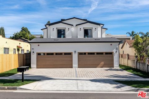 Photo of 824 N Orange Grove Avenue, Los Angeles, CA 90046 (MLS # 26647851)