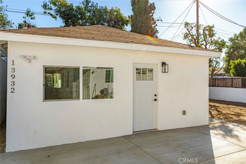 Photo of 13932 Vanowen Street, Van Nuys, CA 91405 (MLS # GD26206569)