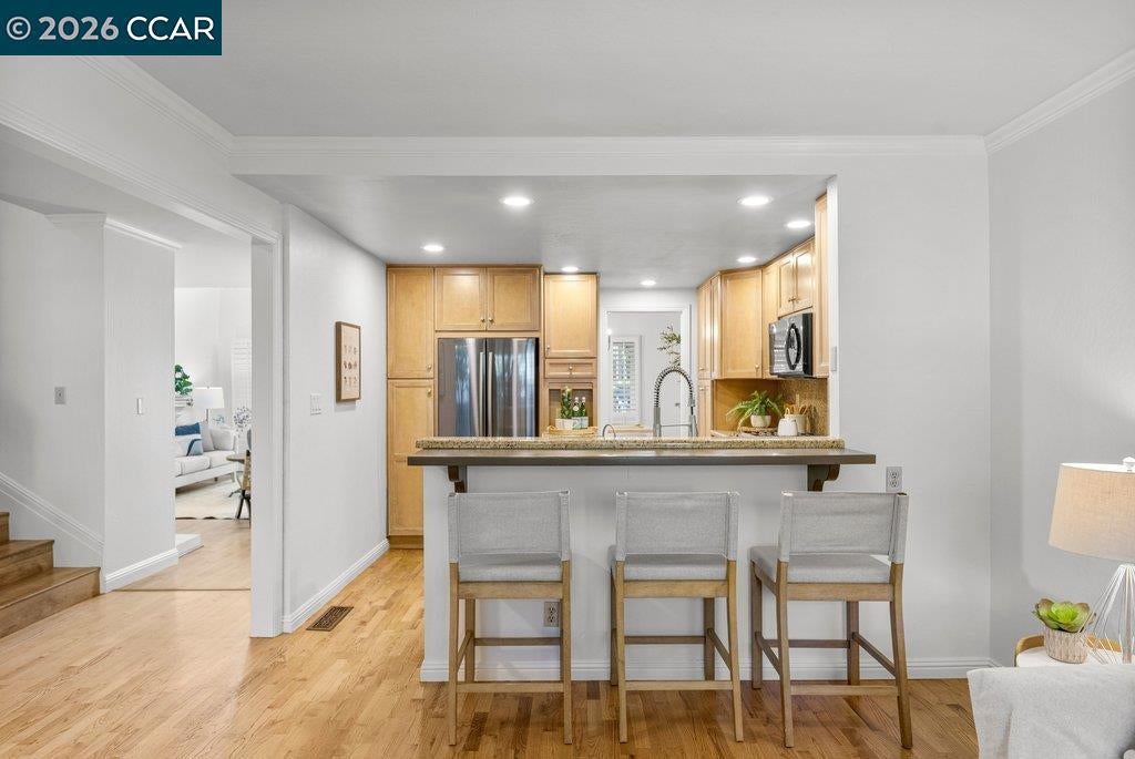318 Alamo Sq
