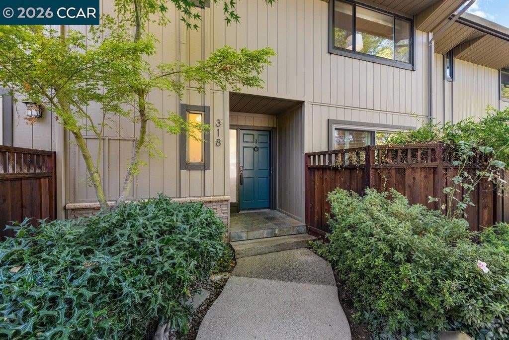 318 Alamo Sq