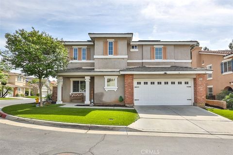 Photo of 35664 Emily Ave, Murrieta, CA 92563 (MLS # SW26074868)