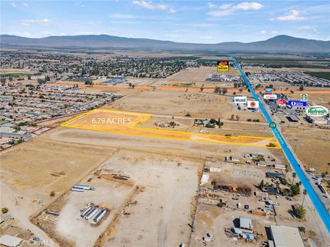 Photo of 2310 Taft Highway, Bakersfield, CA 93313 (MLS # CV25219843)