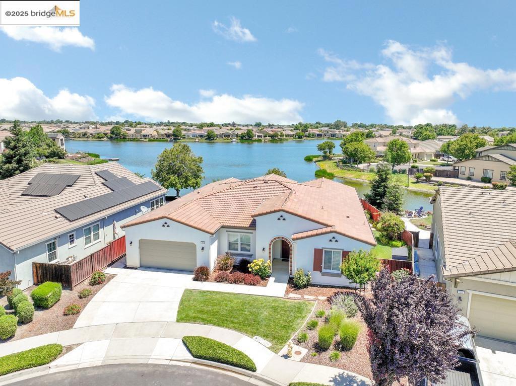 133 Clear Lake Ct