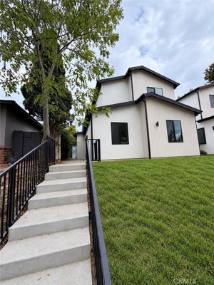 13205 AETNA ST, VAN NUYS, CA 91401 - Image 5533e95bb2c50148ee97d7f6cbeb6f8b/3225854619