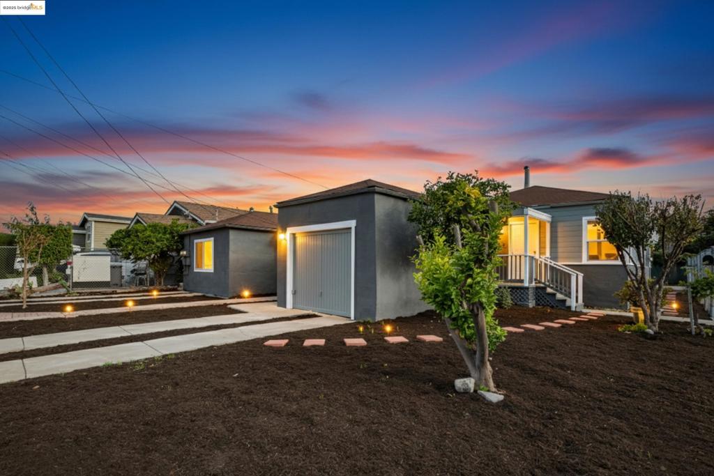 ELMHURST - Residential Income