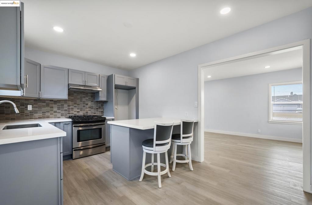 ELMHURST - Residential Income