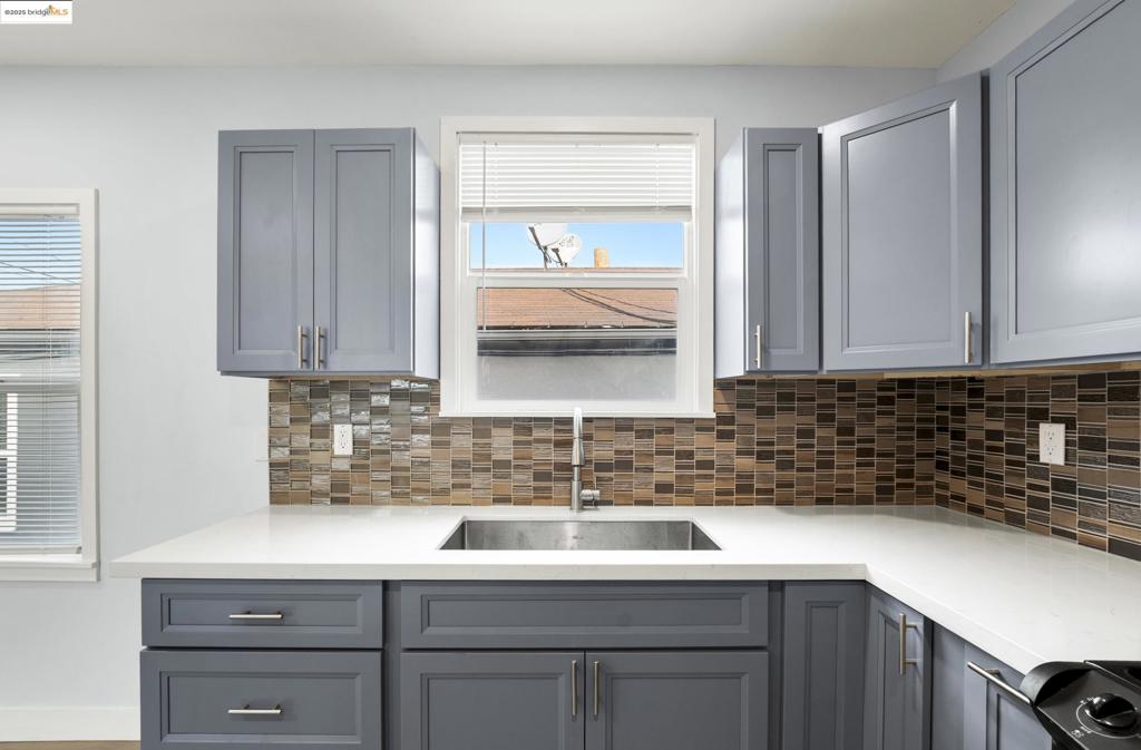 ELMHURST - Residential Income