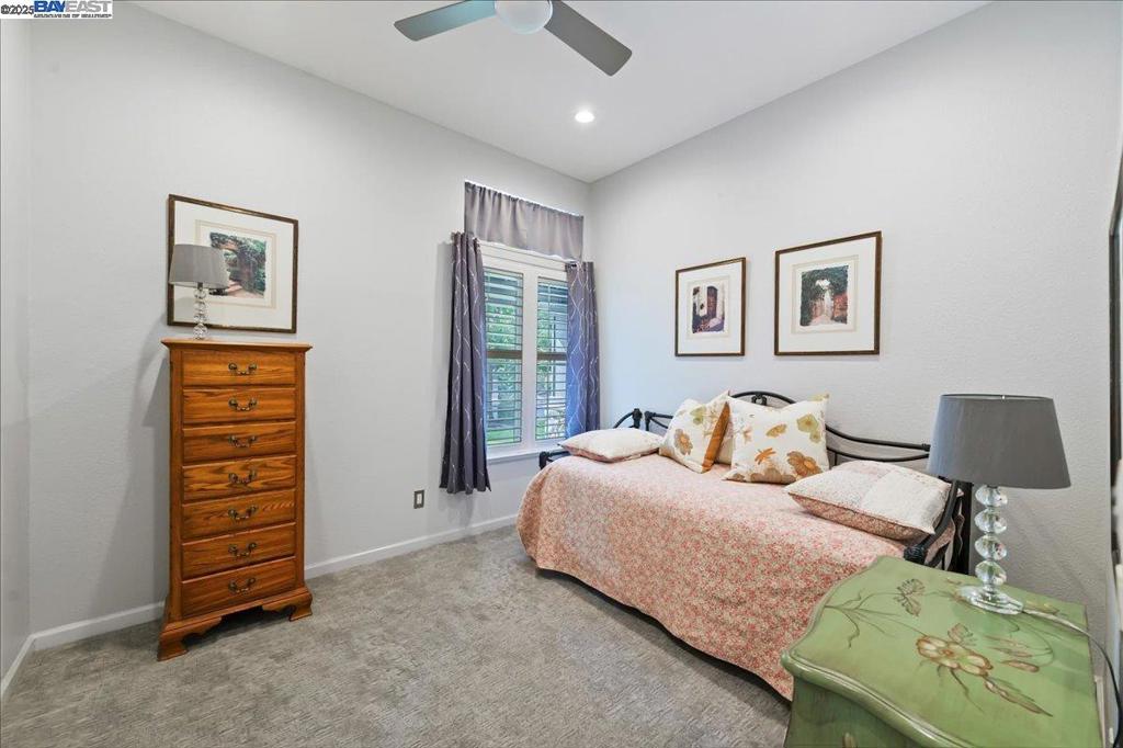 WINDMILL SPRINGS - Residential