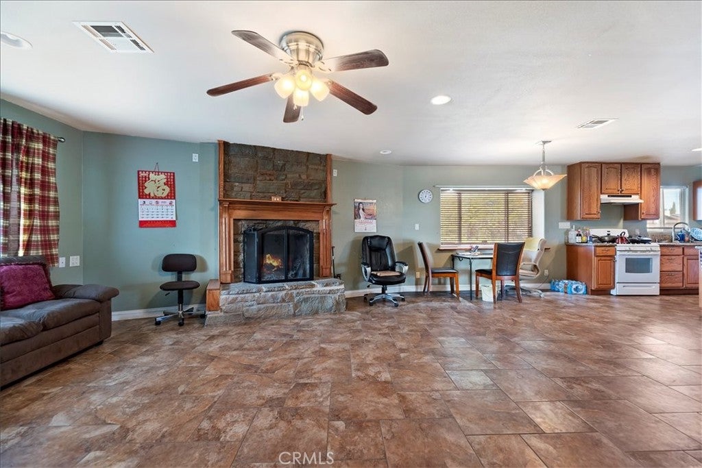 13285 Mesquite Road