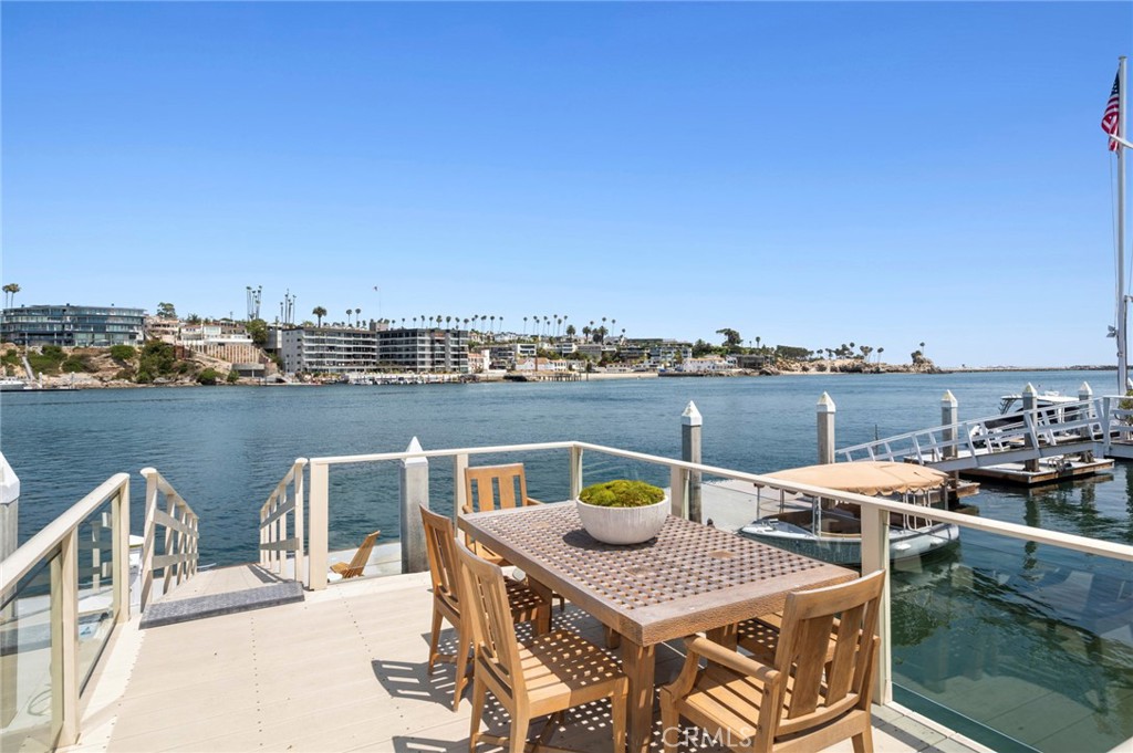 2238 Channel Road