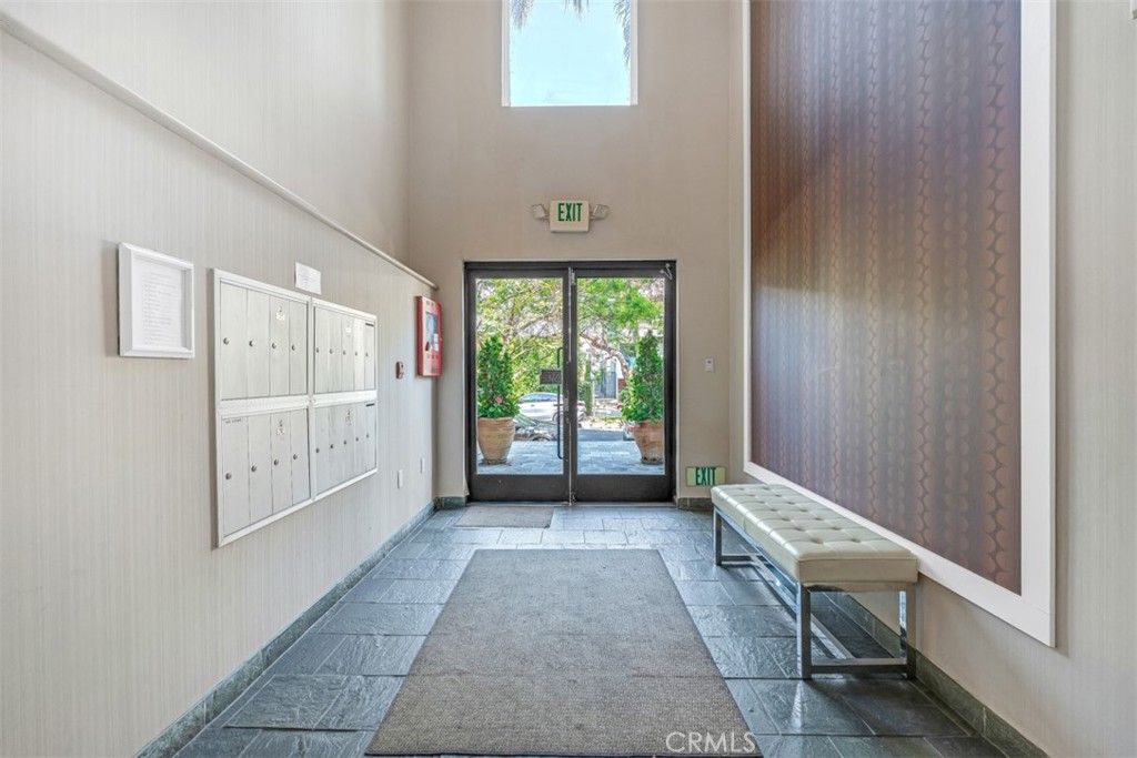 Photo of 305 Arnaz Drive #103, Los Angeles, CA 90048 (MLS # BB25164768)