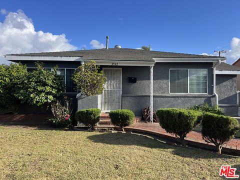 Photo of 3542 W 117th Street, Inglewood, CA 90303 (MLS # 26840205)