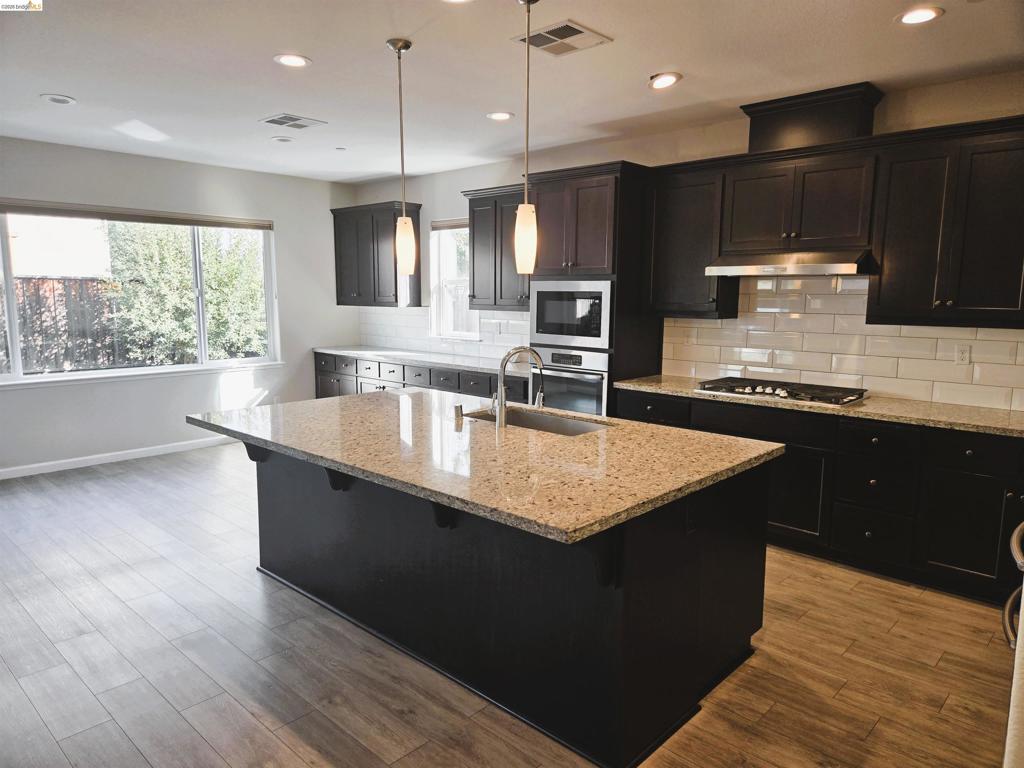 544 Brinwood Way