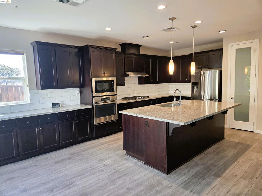 544 Brinwood Way