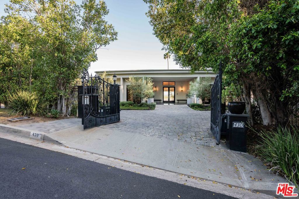 430 Robert Lane