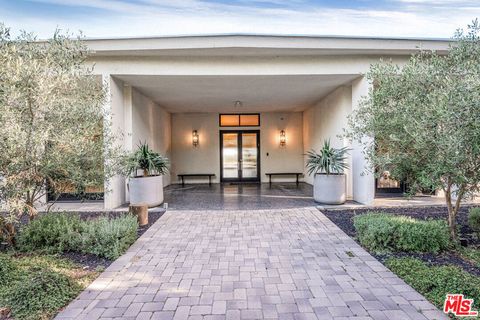 430 Robert Lane Beverly Hills CA 90210