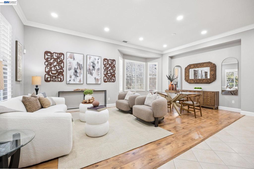 22 Byron Ct
