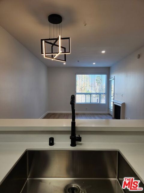 Photo of 14515 Dickens Street #206, Sherman Oaks, CA 91403 (MLS # 26637895)