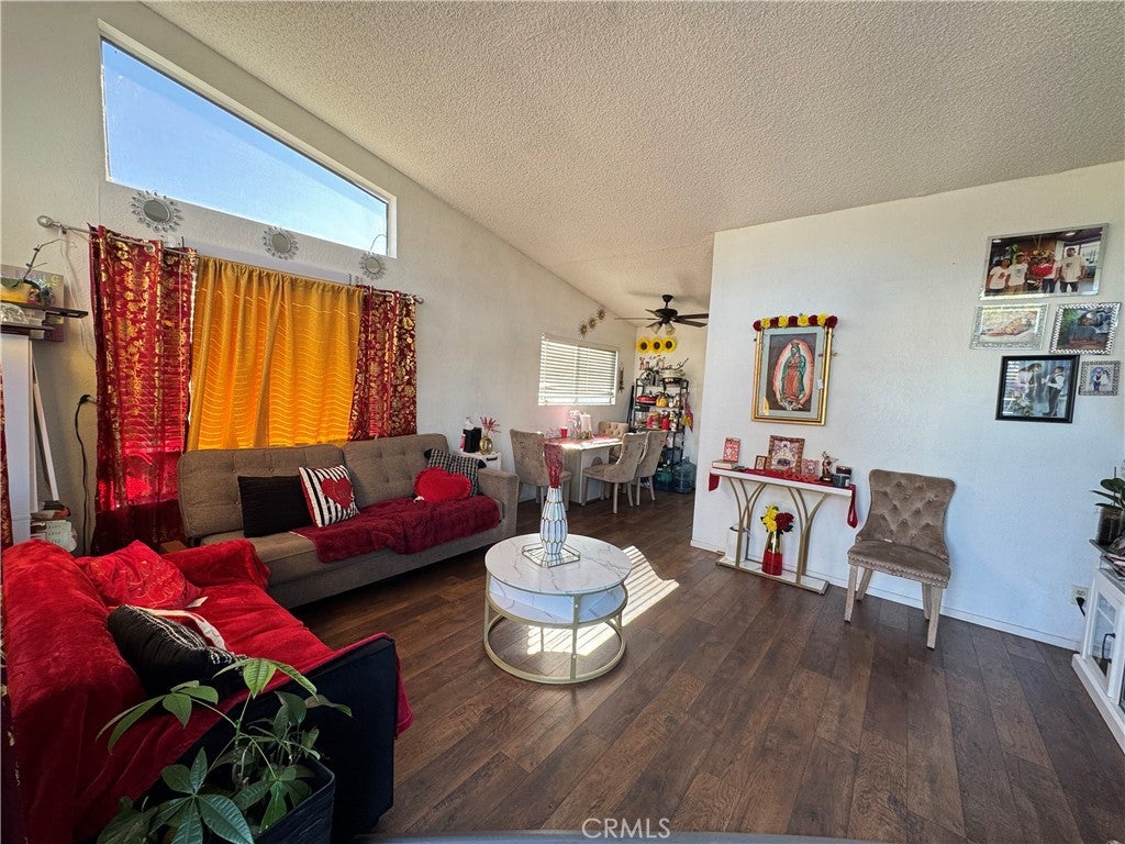 590 S 6th