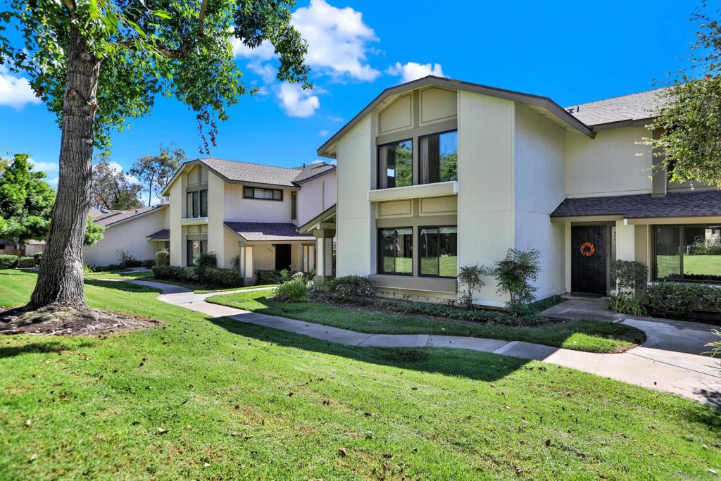 10148 Dafne Ln