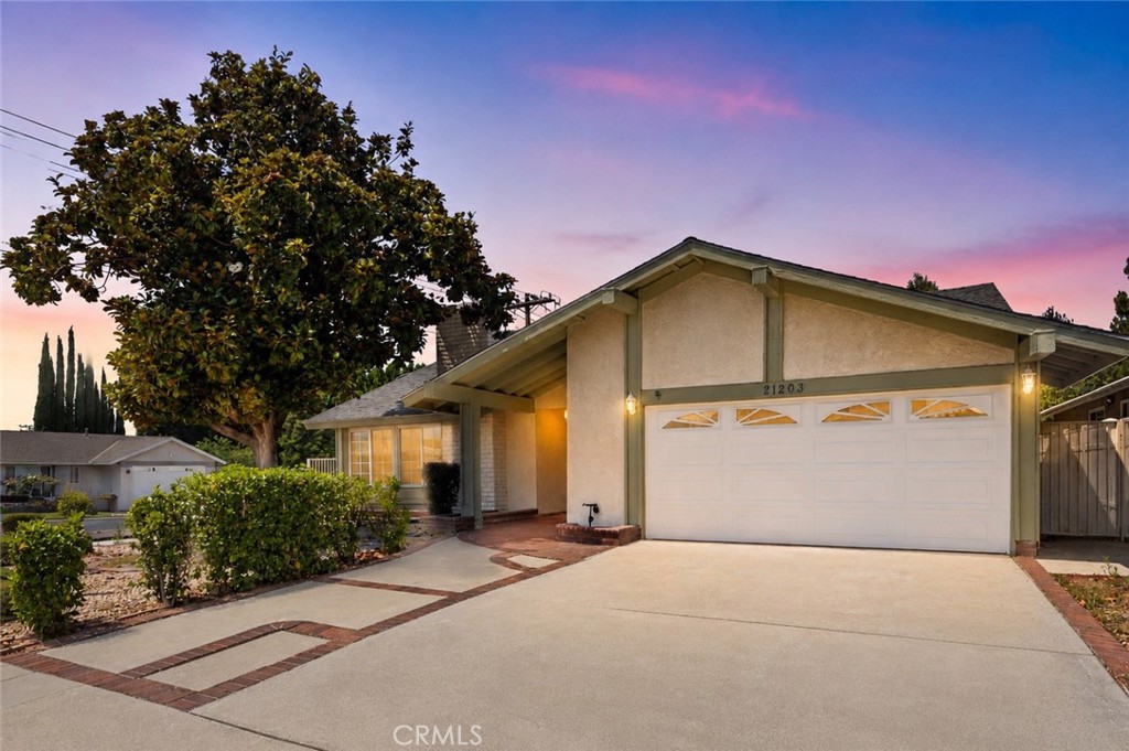 21203 Fibre Court