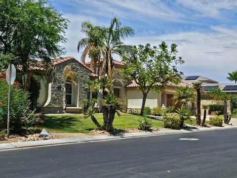 Photo of 15 Via Verde, Rancho Mirage, CA 92270 (MLS # 219114839DA) Photo of 15 Via Verde, Rancho Mirage, CA 92270 (MLS # 219114839DA)