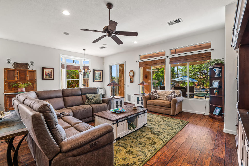 Heritage Palms CC - Residential Lease