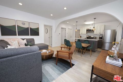 Photo of 2711 Wabash Avenue, Los Angeles, CA 90033 (MLS # 25518115)