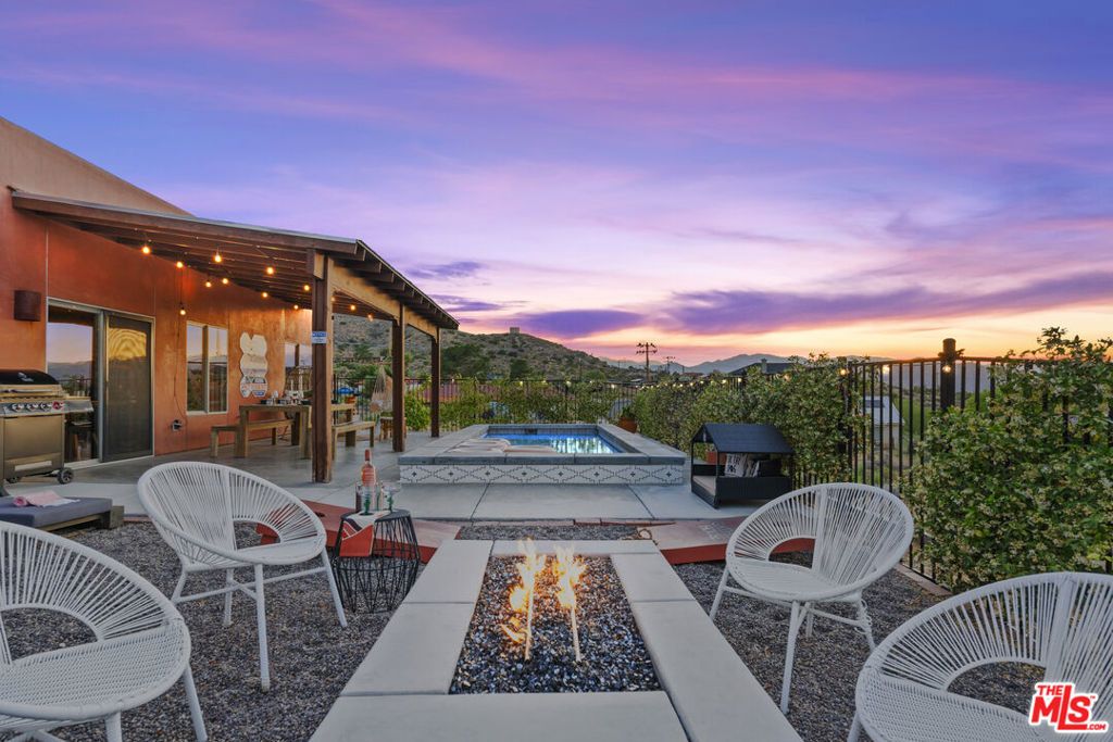 Photo of 55840 Free Gold Drive, Yucca Valley, CA 92284 (MLS # 26633833)