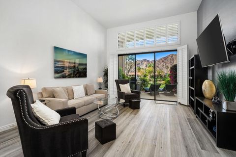 Photo of 54229 Oakhill, La Quinta, CA 92253 (MLS # 219147361DA)