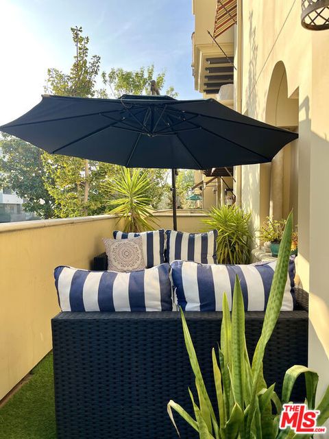 Tiny photo for 5037 Rosewood Avenue #101, Los Angeles, CA 90004 (MLS # 26828883)