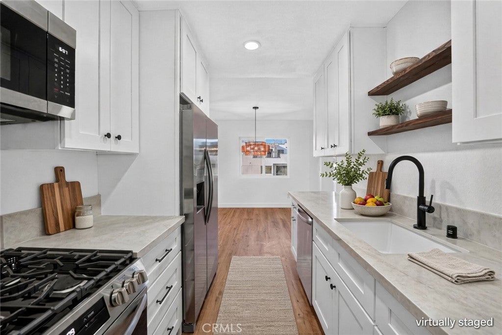 Photo of 1914 Corinth AVE #201, Los Angeles, CA 90025 (MLS # PW26219762)
