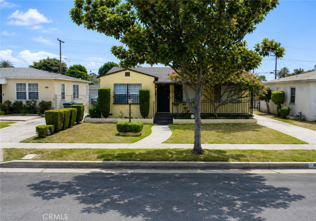 824 S 6th