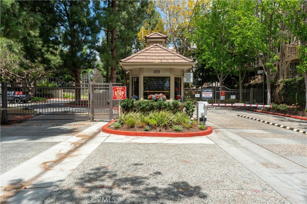 2567 Plaza Del Amo 210, Torrance CA 90503