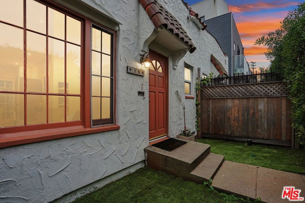 Photo of 9208 National Boulevard, Los Angeles, CA 90034 (MLS # 26632981)