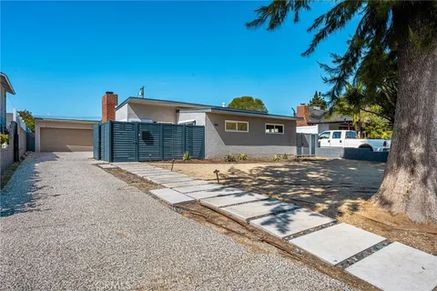4439 Clark Avenue, Long Beach, CA 90808 - MLS#: PW26051568